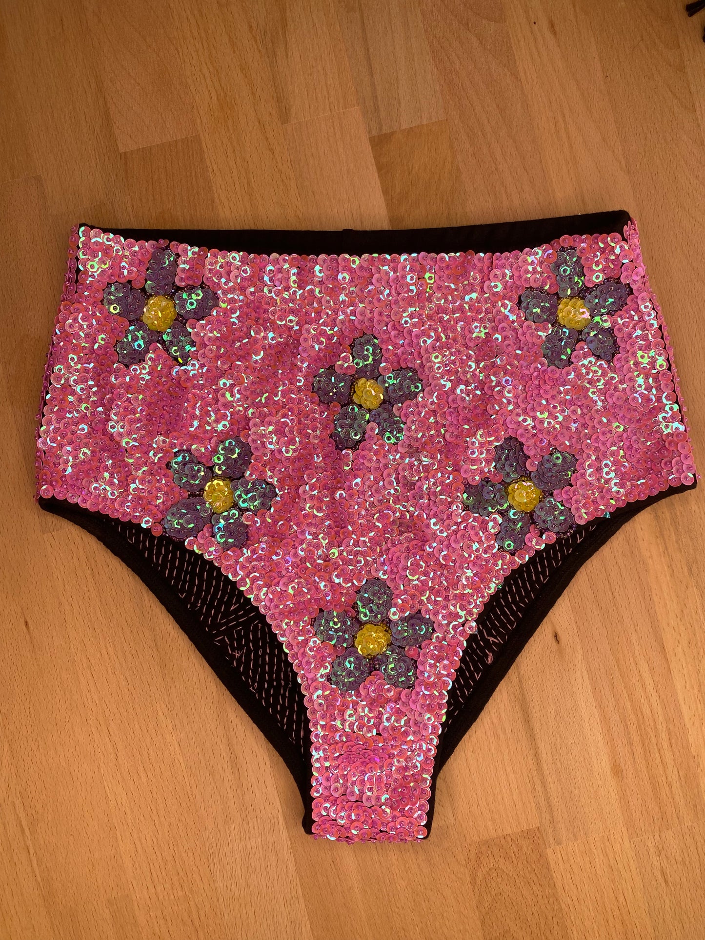 SAMPLE S Pink Psychedelic Bloom Hot Pant