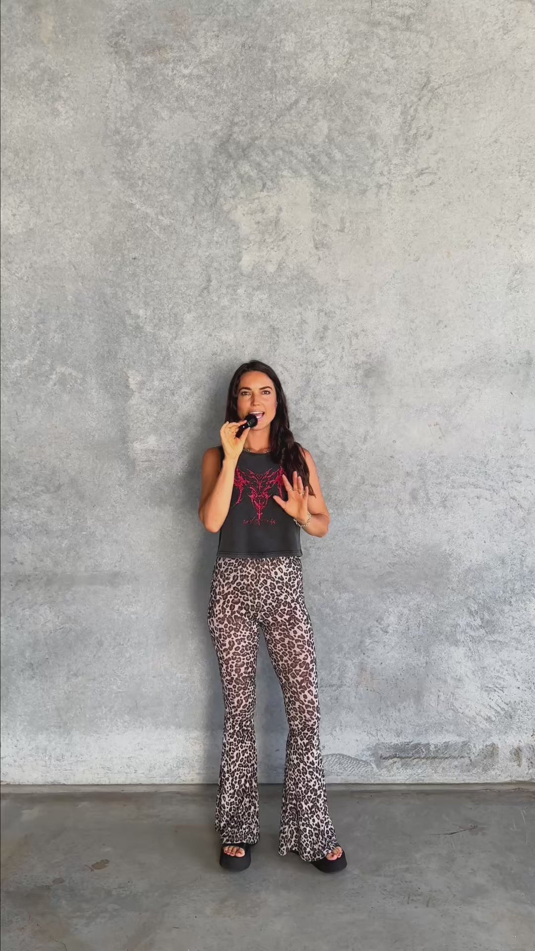 美品 Leopard Flare Blouse Short Leopard Cardigan & Flare Leg Jeans