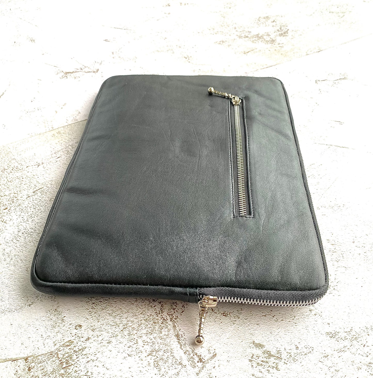 laptop case with zip closure and pocket, slender laptop bag for apple, macbook, 13 inch.